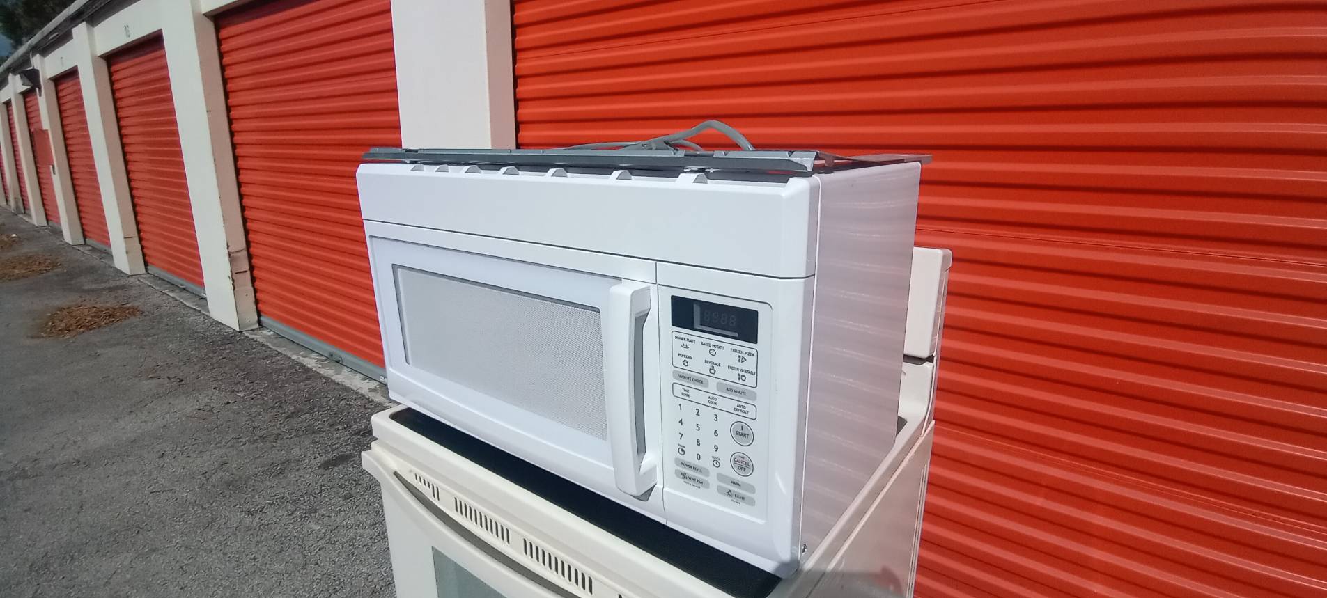 Whirlpool Over-the-Range Microwave Whirlpool Over-the-Range Microwave